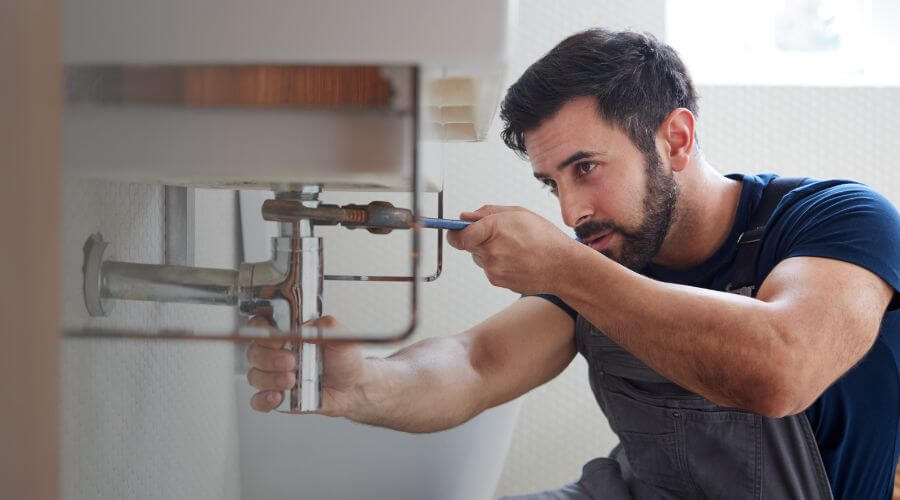 Electric water heater repair in Kingman, IN